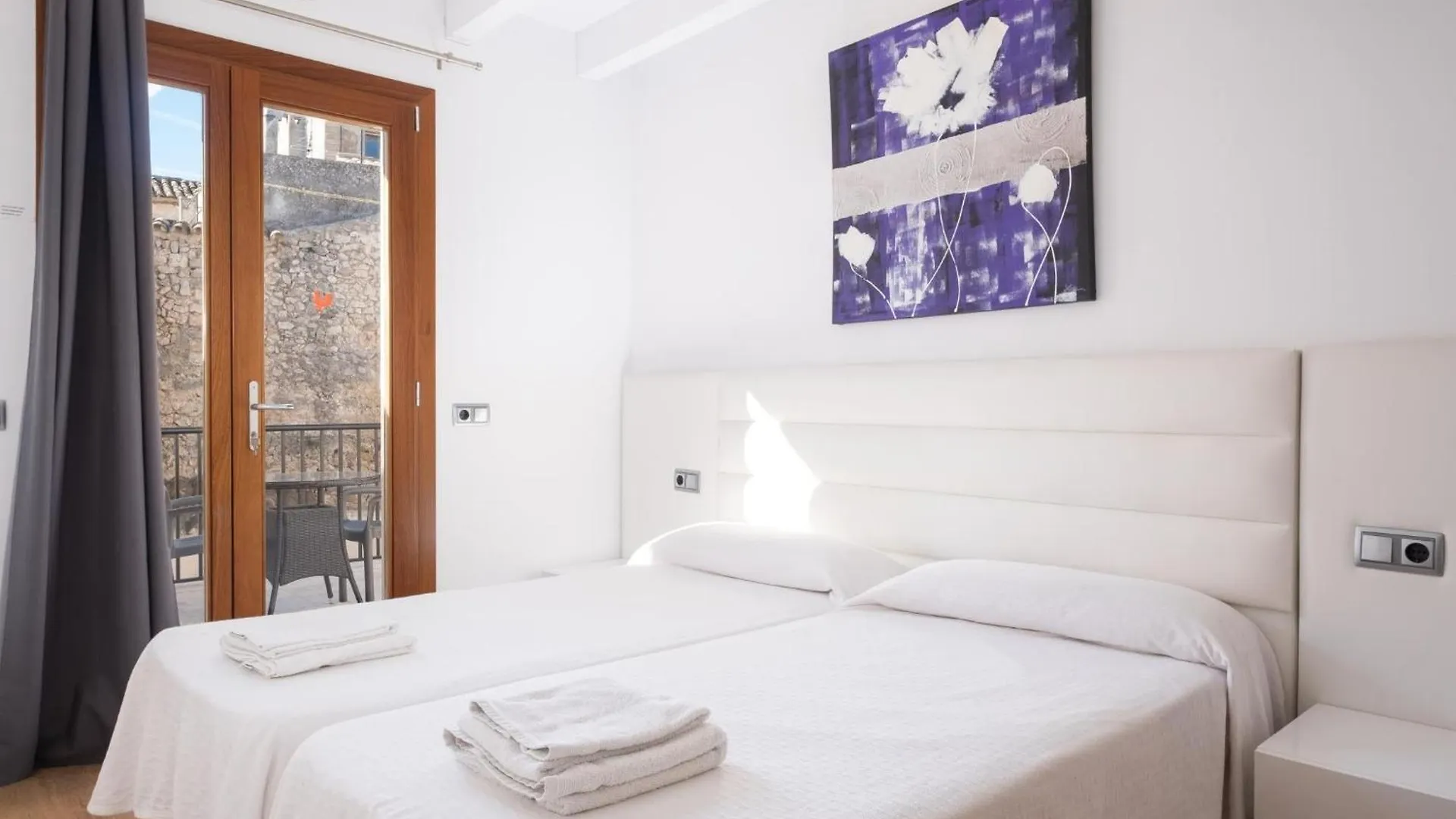 Townhouse San Sebastia By Sunvillas Mallorca Pollença
