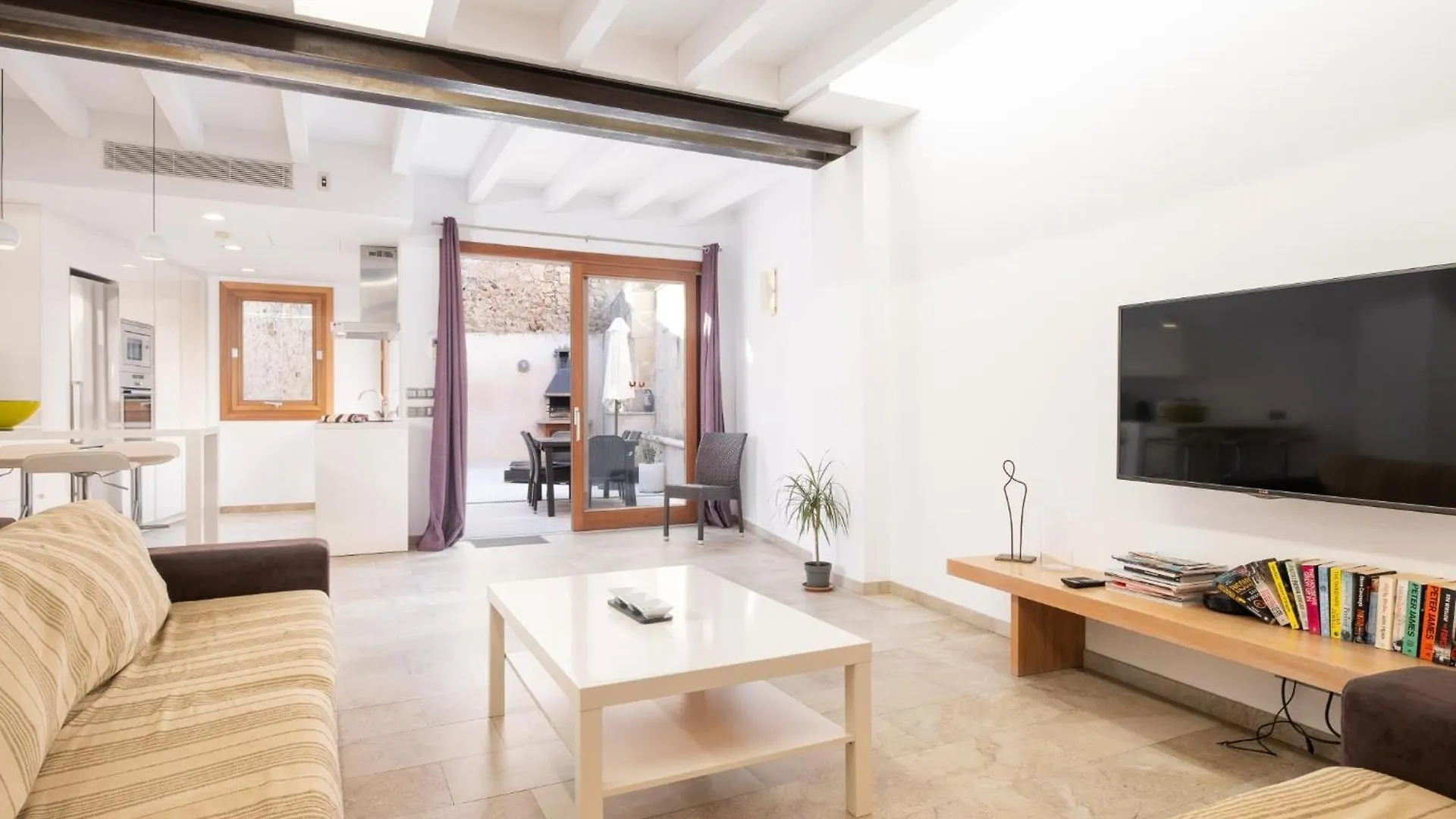 Townhouse San Sebastia By Sunvillas Mallorca Pollença Hébergement de vacances