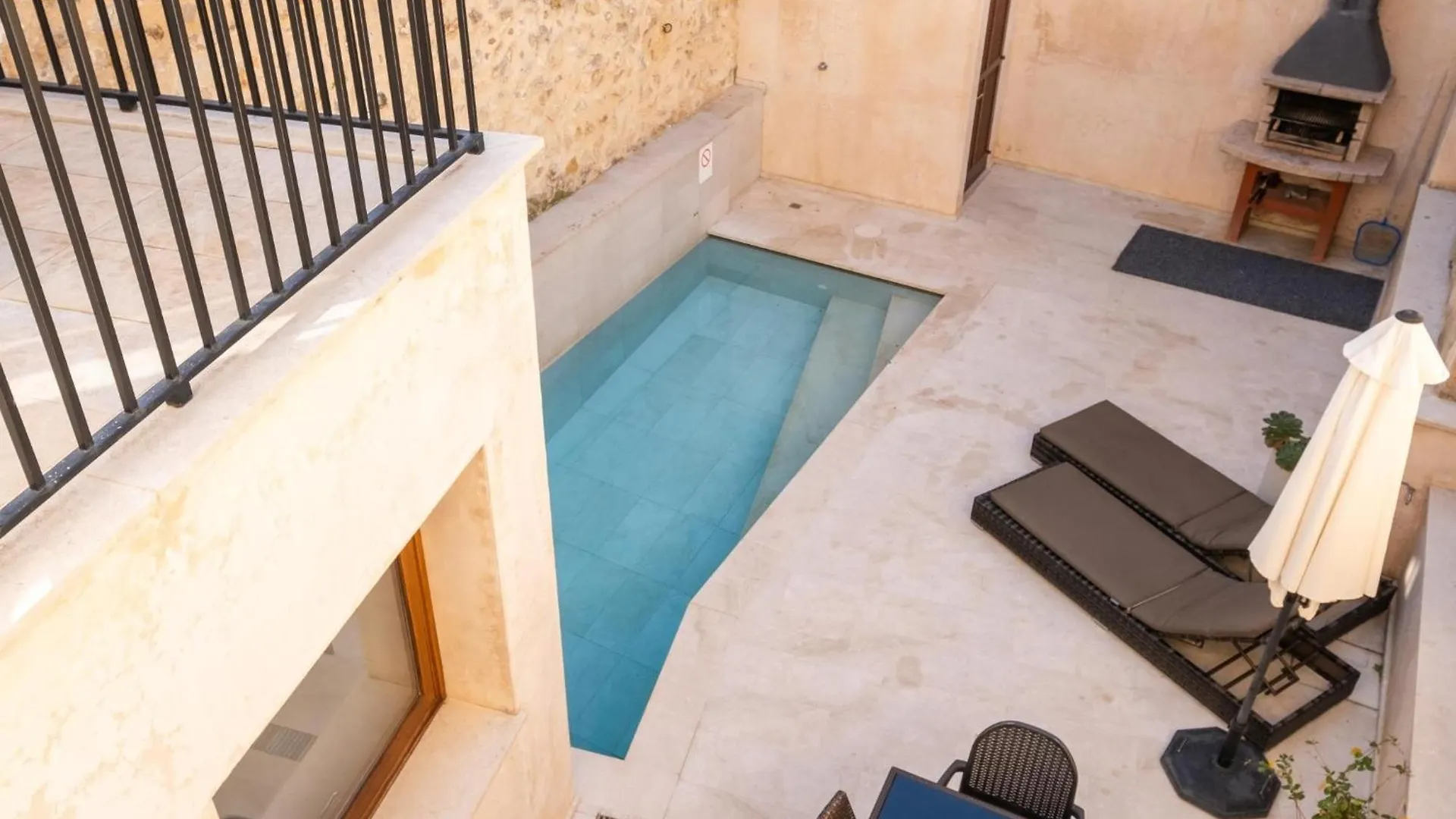 Townhouse San Sebastia By Sunvillas Mallorca ポレンサ 別荘